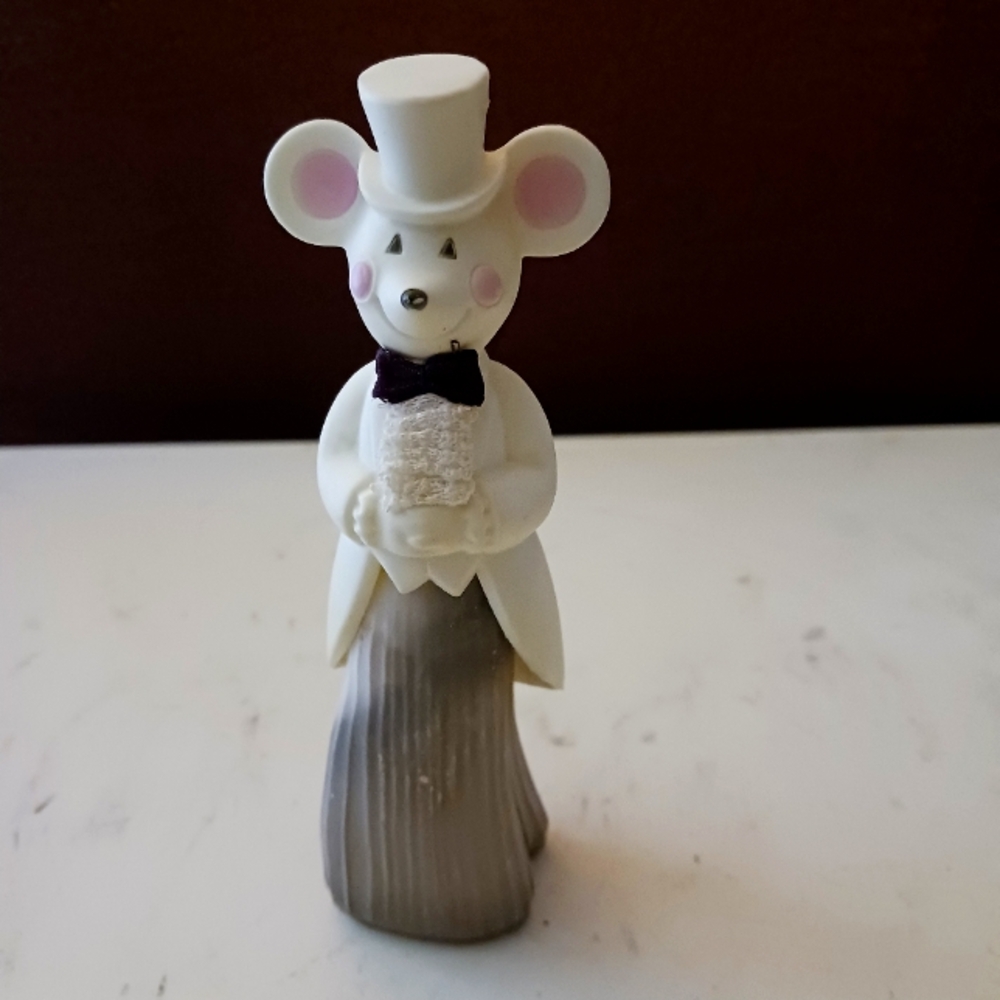 Vintge Avon Chruch Mouse
